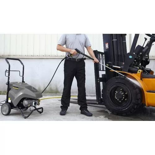 Мийка високого тиску Karcher HD 6-15-4 Classic