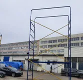 Підмостки для різнорівневих поверхонь